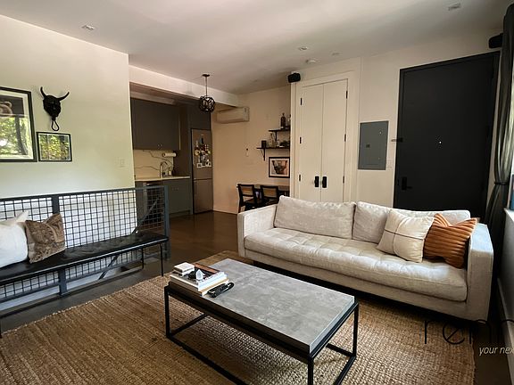 4th image of 295 Montgomery St #1A