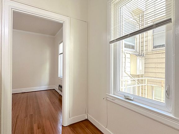3rd image of 707 Stockton St APT 401