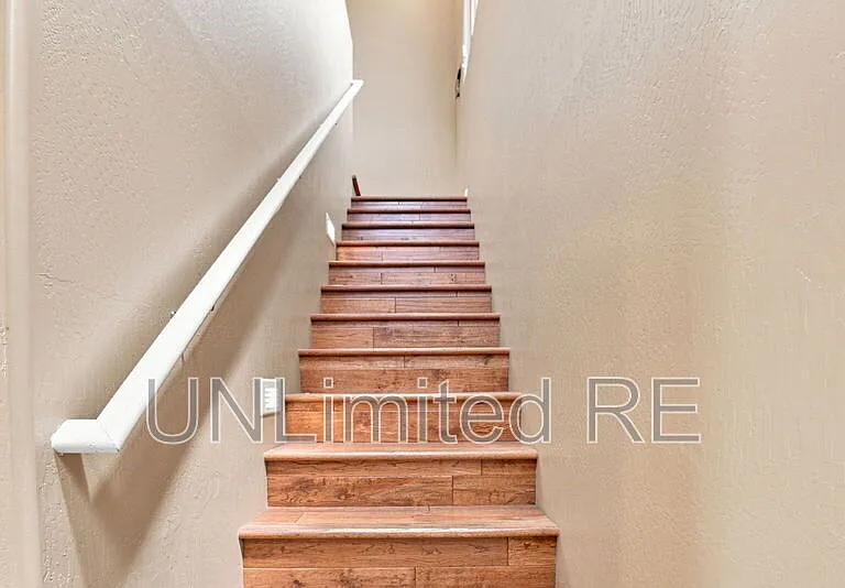 2455 W Silverton Dr — Photo 7