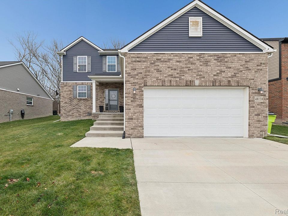 1st image of 48138 Manhattan Dr