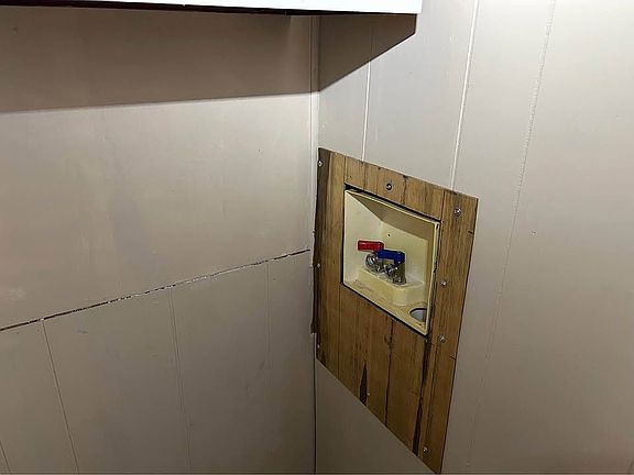 5th image of 2809-2811 Hoover Ave