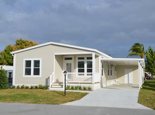430 NE Topaz Ter, Jensen Beach, FL 34957