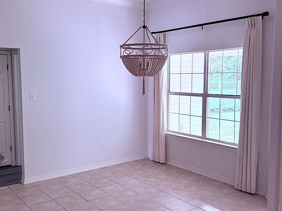 3rd image of 20833 Nobleman Dr