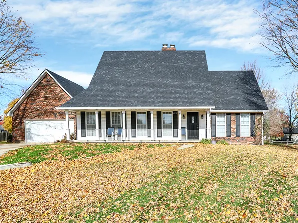 8 Marys Ct, Whiteland, IN 46184