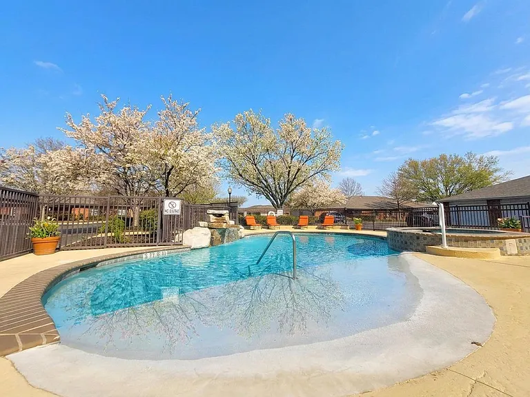 The Augusta at Gruene Garden Apartments — Photo 14