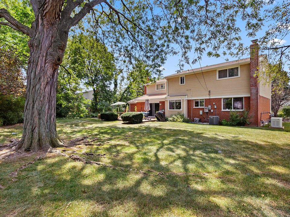 6843 Leslee Crest Dr, photo 3