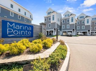 141 Marina Pointe Dr UNIT 141, East Rockaway, NY 11518