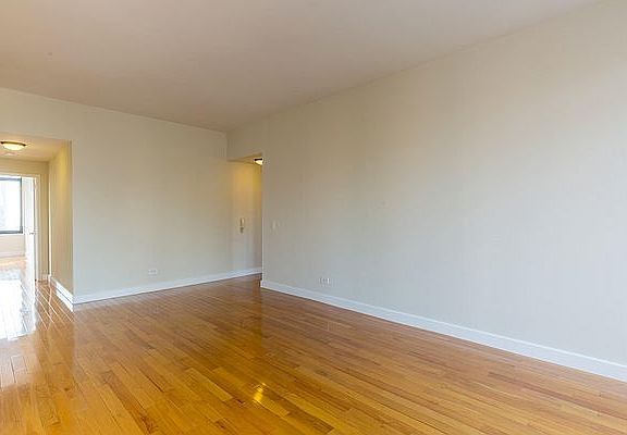 3rd image of 235 W 48th St APT 39B