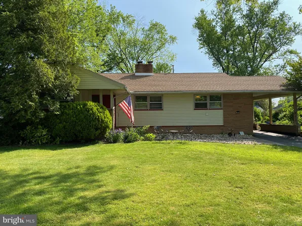 303 Pembrook Ave, Moorestown, NJ 08057