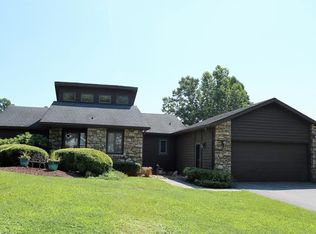 3104 Cove Loop Rd, Hendersonville, NC 28739