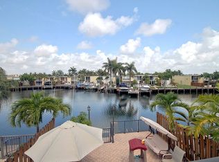 805 NE 26th Ave, Hallandale Beach, FL 33009