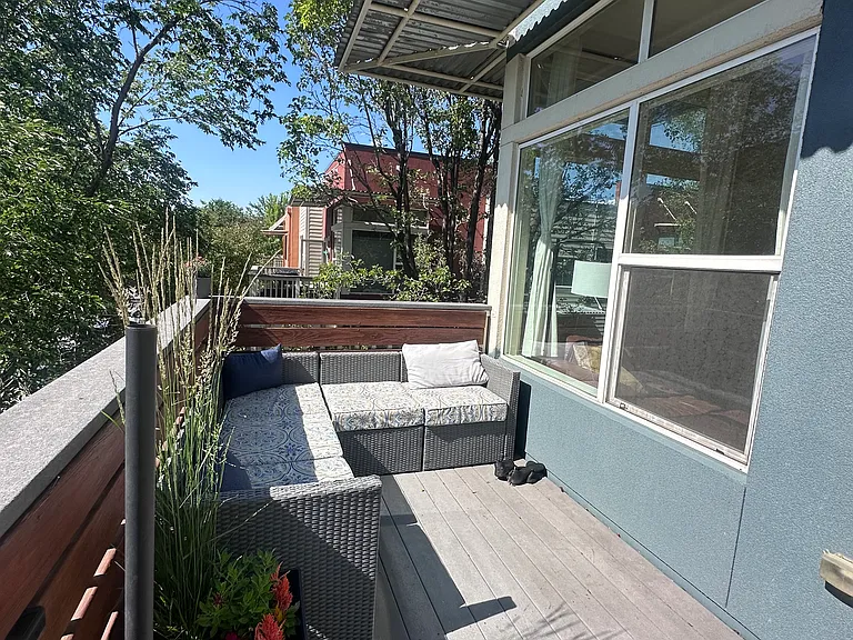 2818 Syracuse St #221 — Photo 61