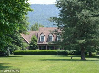 1805 Sandy Hook Rd, Strasburg, VA 22657