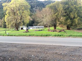 8931 Tyee Rd, Umpqua, OR 97486