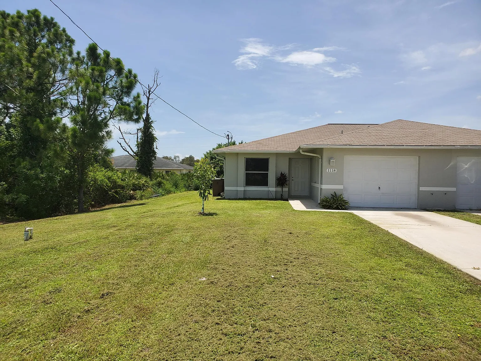 1118 Eisenhower Blvd — Photo 1