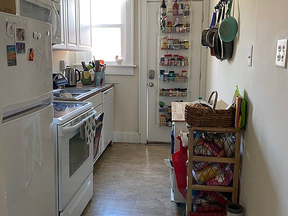 3rd image of 280 Chittenden Ave
