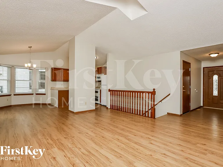 515 Misty Moss Ln — Photo 3
