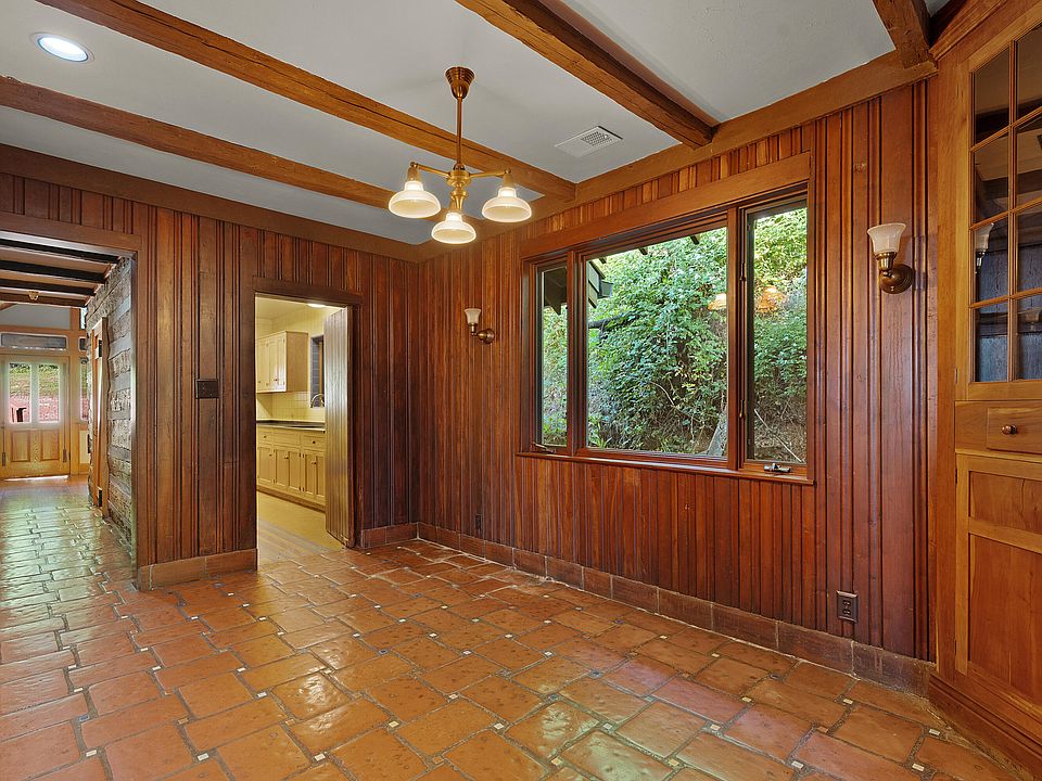 22nd image of 2910 Crest Terrace Dr