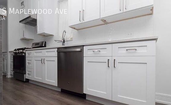 2nd image of 4742 S Maplewood Ave