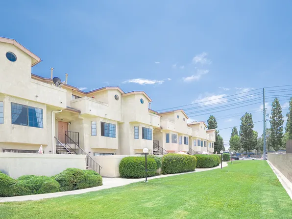 8071 Garfield Ave APT 27, Huntington Beach, CA 92646