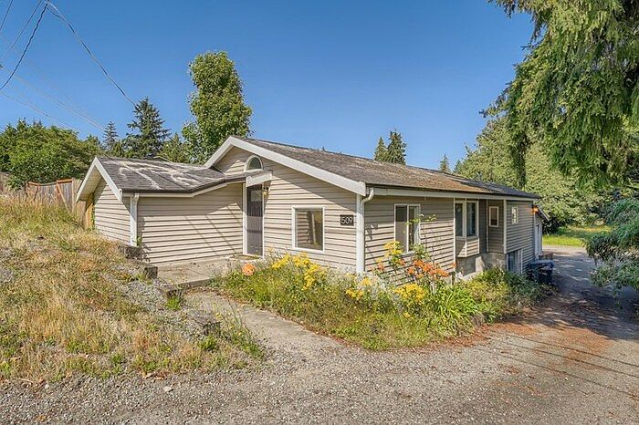 1st image of 1509 58th Ave NE