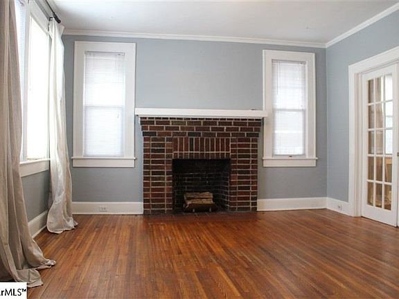 4th image of 112 Randall St