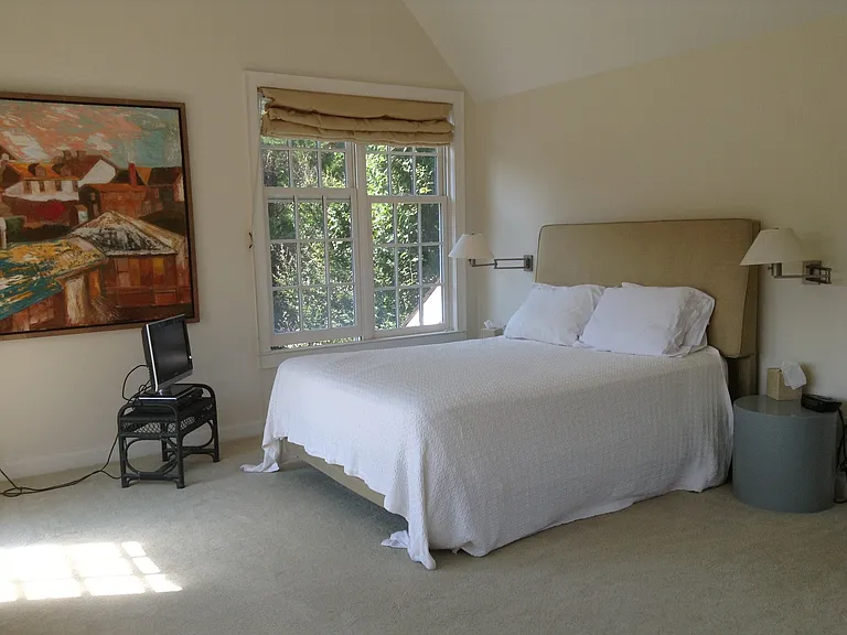 64 S Hill St — Photo 11