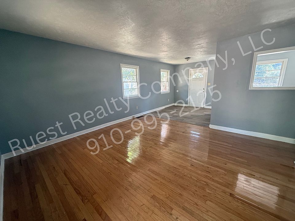 1st image of 1 Pineland Dr