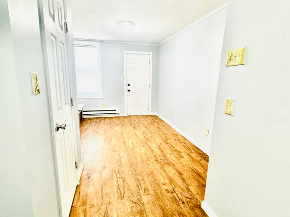 1034 Spruce St, Reading, PA 19602