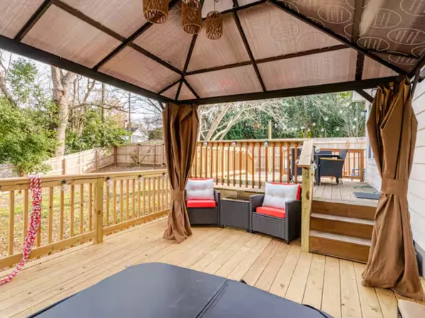 731 E 17th St, Charlotte, NC 28205