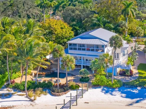 100 Fairview Ave, Fort Myers, FL 33905