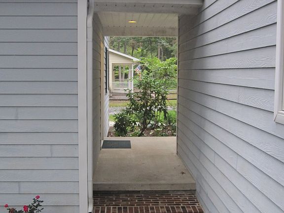 3rd image of 24142 Snug Harbor Dr