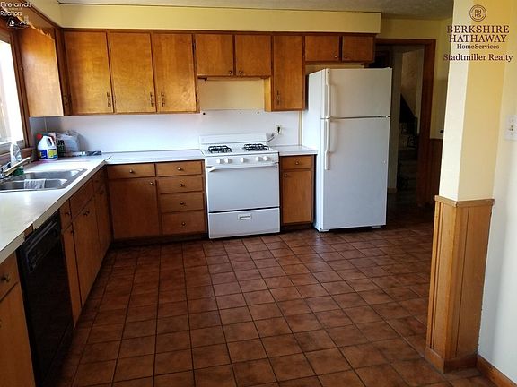 2nd image of 5205 Rockwood Dr