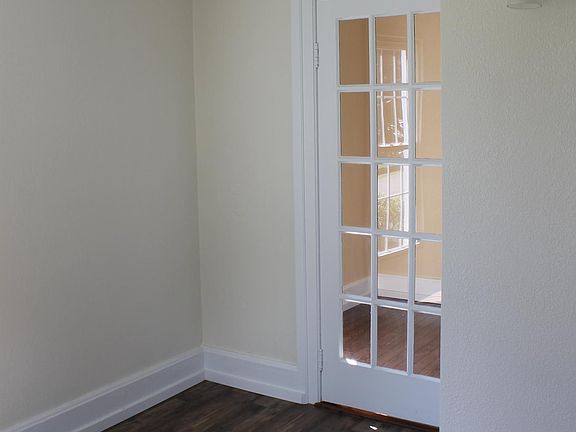 5th image of 9623 Allen St