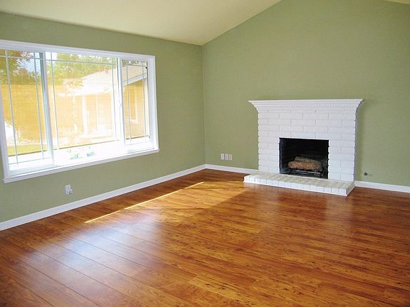 4th image of 121 Moundhaven Ct