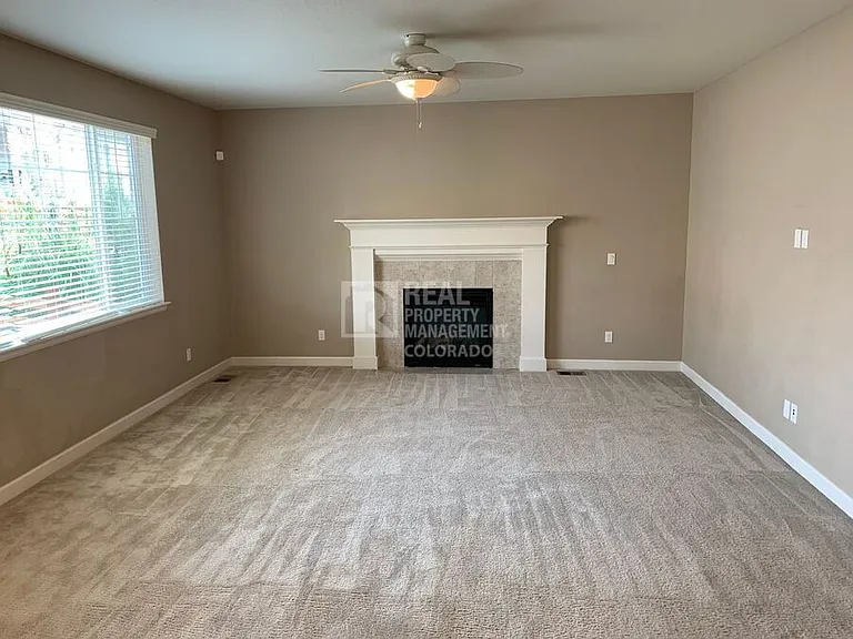5028 S Versailles Cir — Photo 10