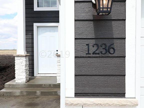 3rd image of 1236 W Barnes Dr