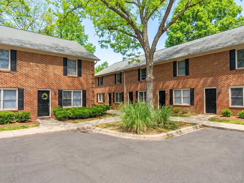 Courtyard Townhomes