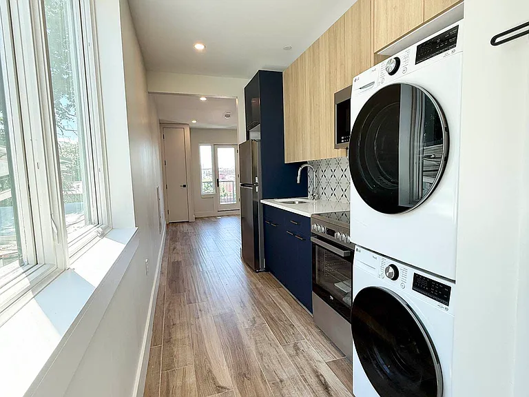 932 New York Ave #3B — Photo 3