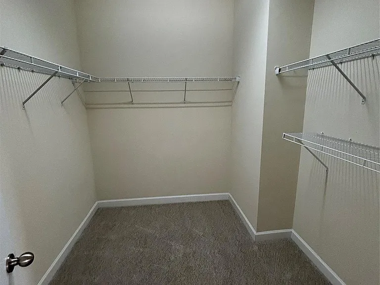 10517 Donahue Dr — Photo 19