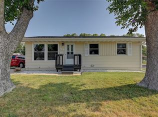 760 W 8th Ave, Marion, IA 52302