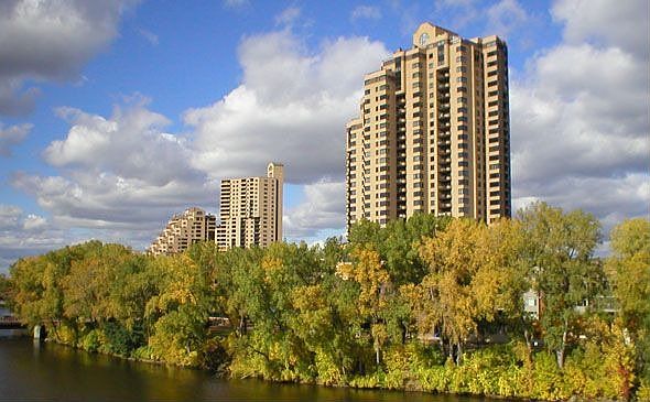 La rive - the Grand Damme of Downtown Condos