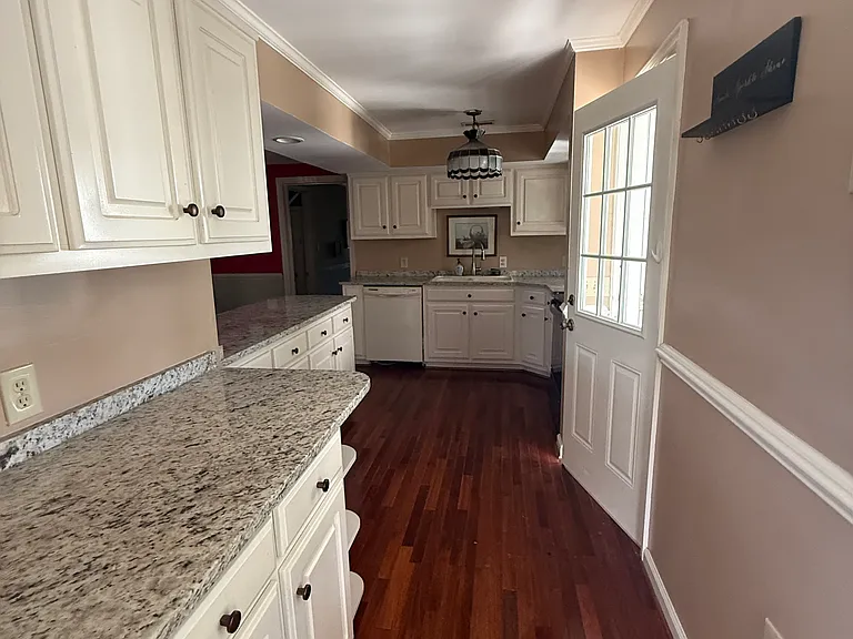 716 River St — Photo 9