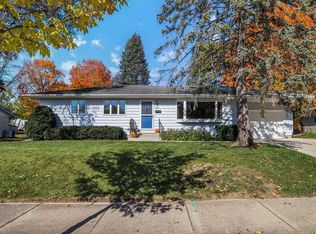 4802 Hermsmeier Ln, Madison, WI 53714