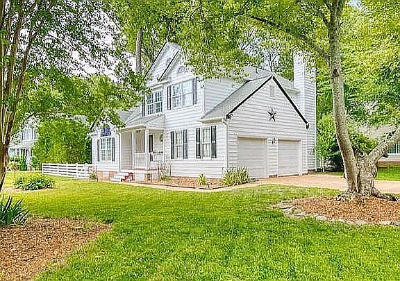 2nd image of 3001 Lethbridge Ln