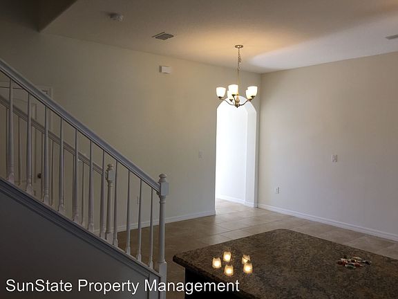 3rd image of 104 Masters Ln