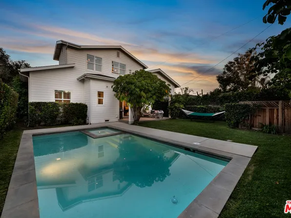 419 S Griffith Park Dr, Burbank, CA 91506