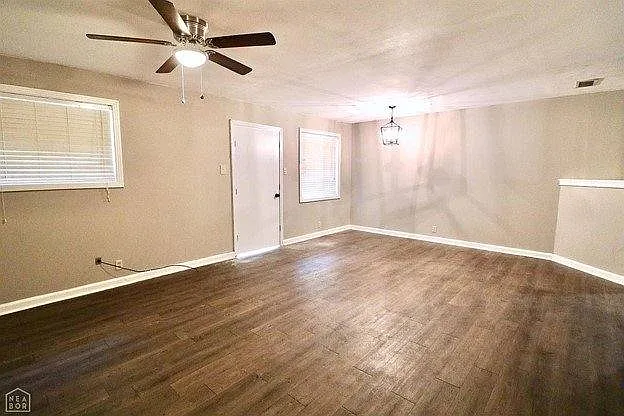 1720 Georgia Dr — Photo 10
