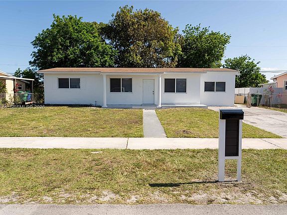 4th image of 4000 NW 195th St