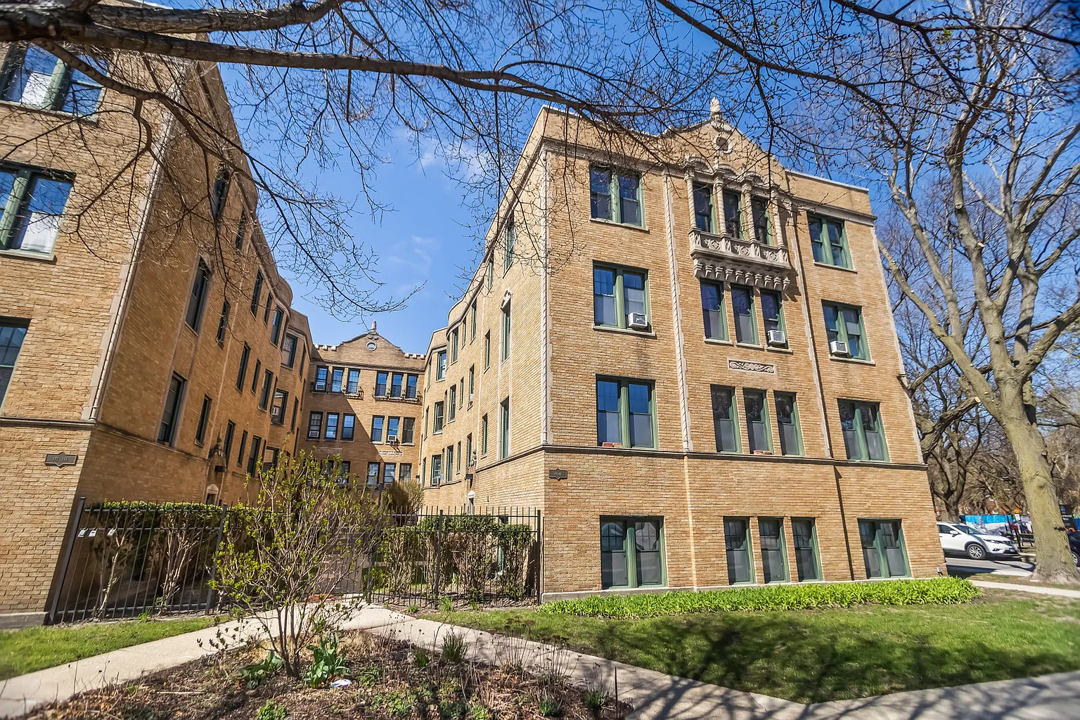 148 Clyde Ave APT 1E photo 1